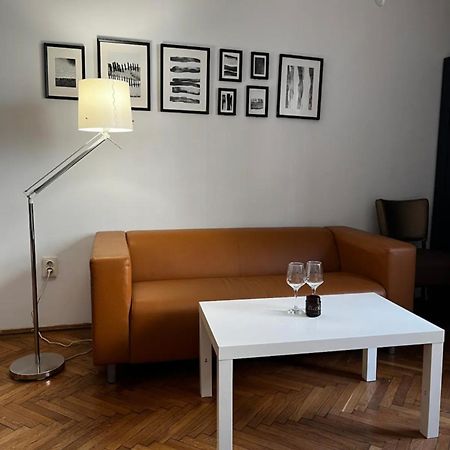 Lifestyle In The Center Apartamento Bucareste Exterior foto